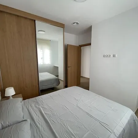 Malvarrosa 5px 2bth 5 Min Beach. Wifi. Valencia